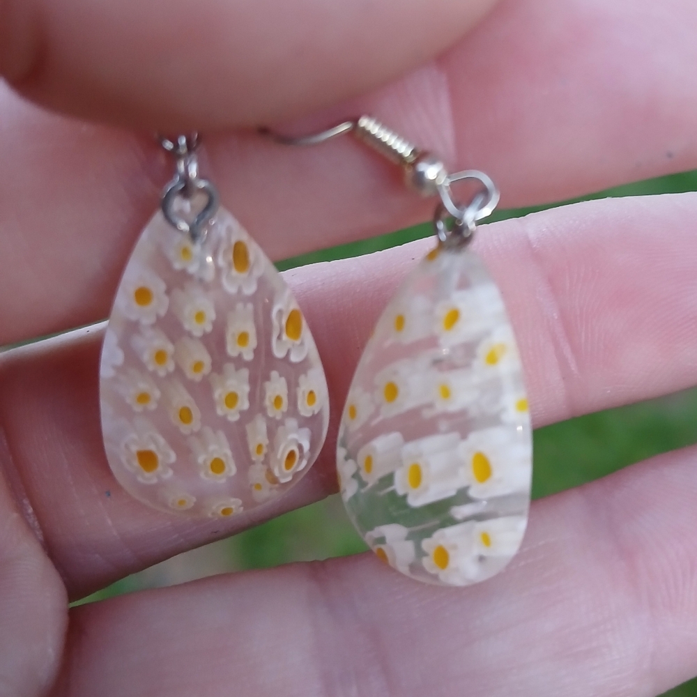 *Sale* New Pear Shape Yellow Millefiori Glass Earrings. - Picture 3 of 10